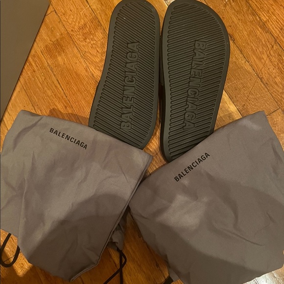 NWT BALENCIAGA Cities New York rubber slides - Picture 10 of 10